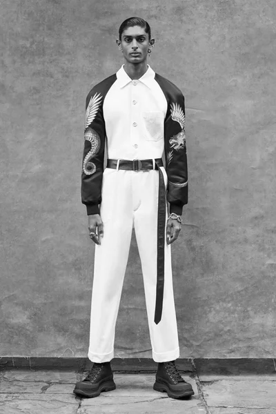 Look 11